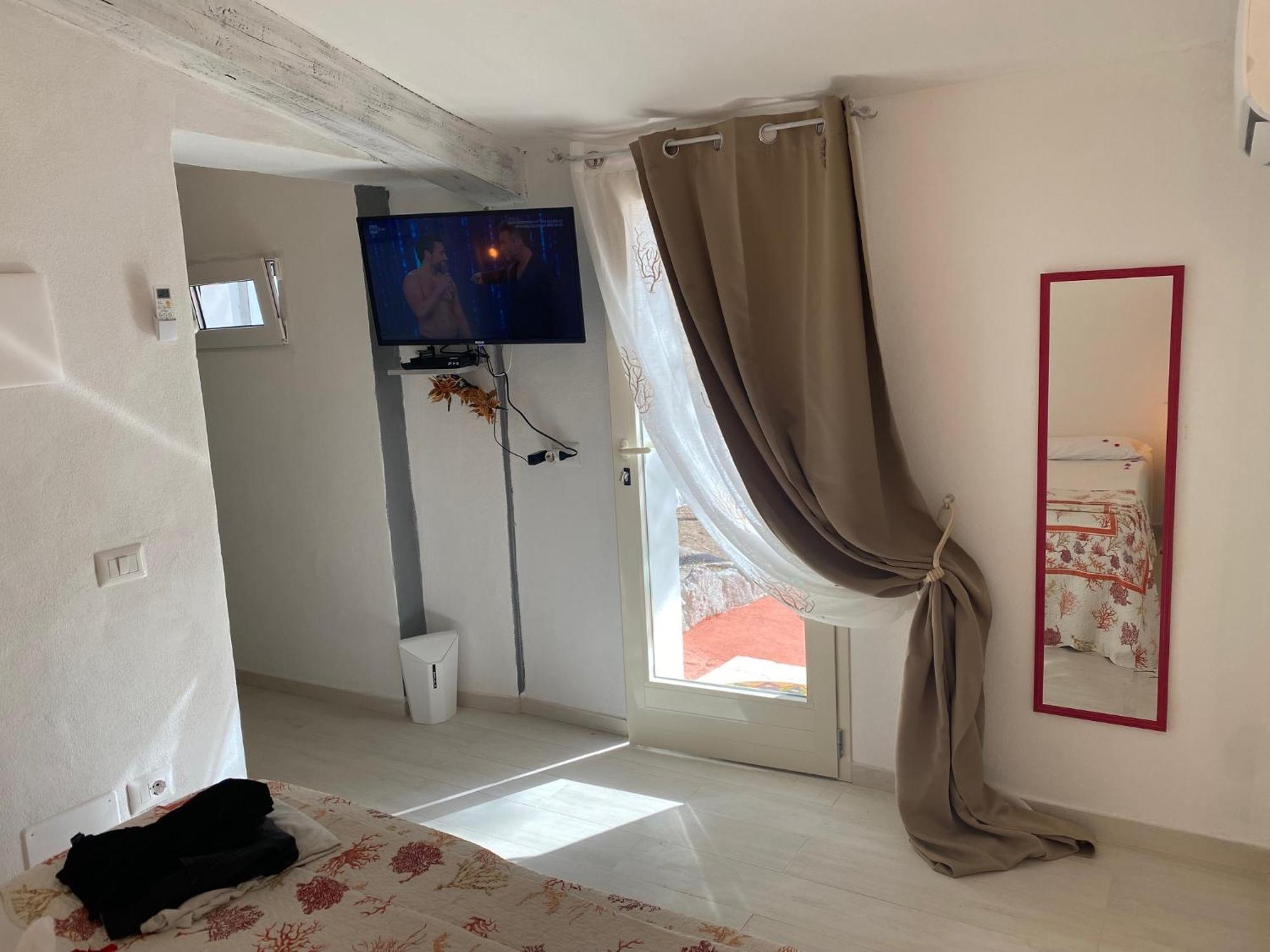 B&B Oltremare Cannigione Exterior photo